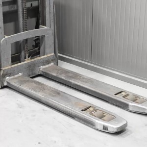 JUNGHEINRICH EJD 222 Electric pallet truck with mast 2.20T 2.01M 2021 N57681