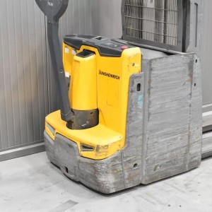 JUNGHEINRICH EJD 222 Electric pallet truck with mast 2.20T 2.01M 2021 M57680