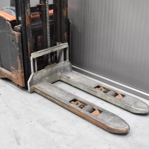 Toyota SWE 120L Electric pallet truck with mast 1.20T 2.70M 2019 T57219