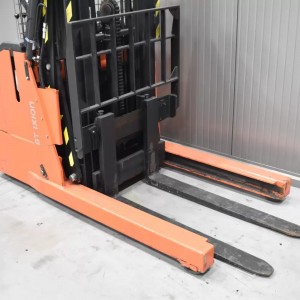 BT RWE 120 Electric pallet truck with mast 1.20T 2.40M 2012 Y57770