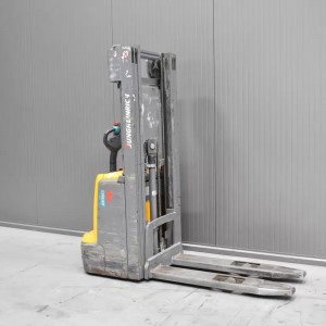 JUNGHEINRICH EJC 112 Electric pallet truck with mast 1.20T 4.30M 2016 W58054