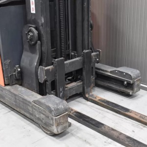 Toyota RRE 140 H Reach Truck 1.40T 8.00M 2017 O56174
