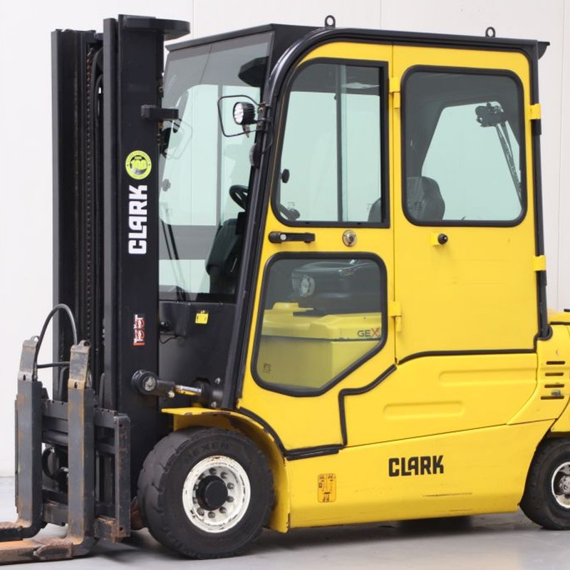 CLARK GEX30L Electric forklift 3.00T 3.19M 2021 WOL48