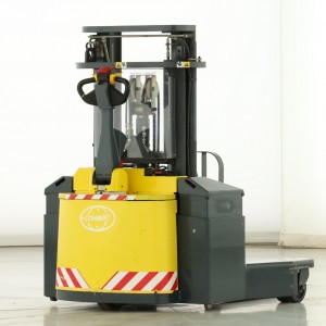 COMBILIFT WR-4 Transpaleta electrica cu catarg 1.45T 2.60M 2014 V176093