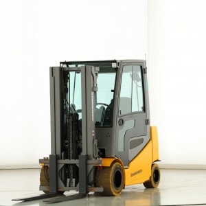 JUNGHEINRICH EFGS-30-S Stivuitor electric 3.00T 4.40M 2019 C175008