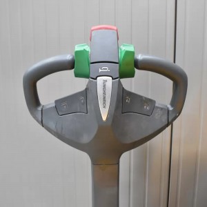JUNGHEINRICH EJC 214 Electric pallet truck with mast 1.40T 2.50M 2014 B54861