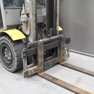 JUNGHEINRICH DFG 550S Diesel forklift 5.00T 4.50M 2017 Y57718