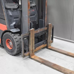 LINDE E 30 L - 01 Stivuitor electric 3.00T 4.49M 2016 W57664