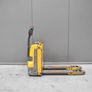JUNGHEINRICH EJE 112 I Electric pallet truck 1.20T 0.20M 2017 T58025