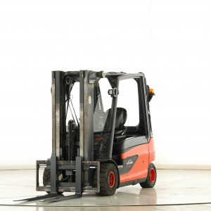 LINDE E-30-L-01 (387) Stivuitor electric 3.00T 4.38M 2016 X176407