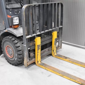 LINDE H 25 D - 02 Stivuitor diesel 2.50T 3.15M 2013 D57645