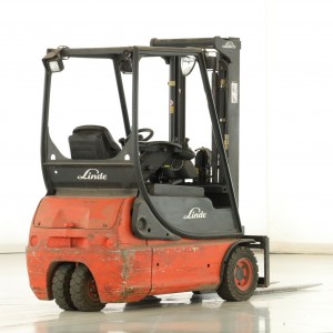 LINDE E-16-C-02 (335) Electric forklift 1.60T 3.00M 2005 U177288