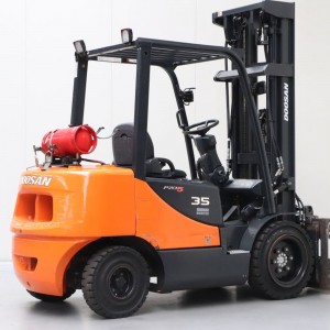 DOOSAN G35C-5 LPG forklift 3.50T 5.65M 2010 POL93