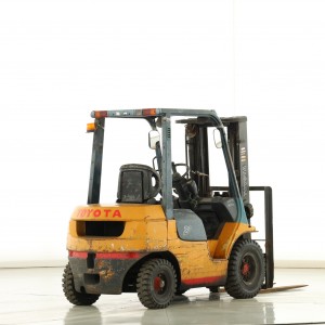 Toyota 62-7-FD-20 Stivuitor diesel 2.00T 4.30M 2003 Q176608