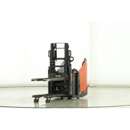 Toyota SPE-200-D Transpaleta elctrica cu catarg L10S3-SPE200D-W169372