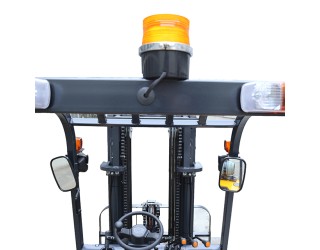 Дизелов мотокар Un-forklift FD35T