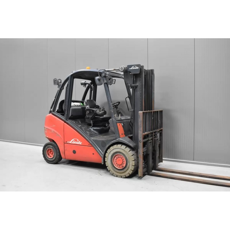 Linde H 30 T LPG forklift 3.00T 3.05M 2004 H52332 Linde H 30 T LPG forklift 3.00T 3.05M 2004 H52332