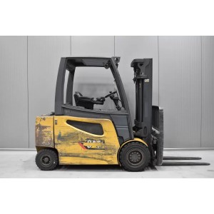 Caterpillar 2EP6000 Електрически мотокар 2.71T 4.70M 2018  L53636